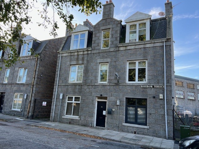 Front view of Rosebank Terrace 3 bed flat Ferryhill Aberdeen